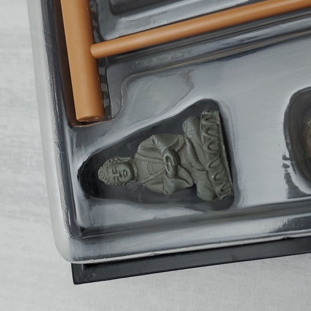 Mini Zen Garden with Budda Sand, Rake, Bridge and Rocks - Picture 4 of 9